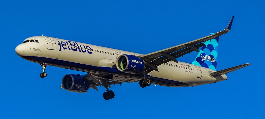 Arrested JetBlue pilot passed away